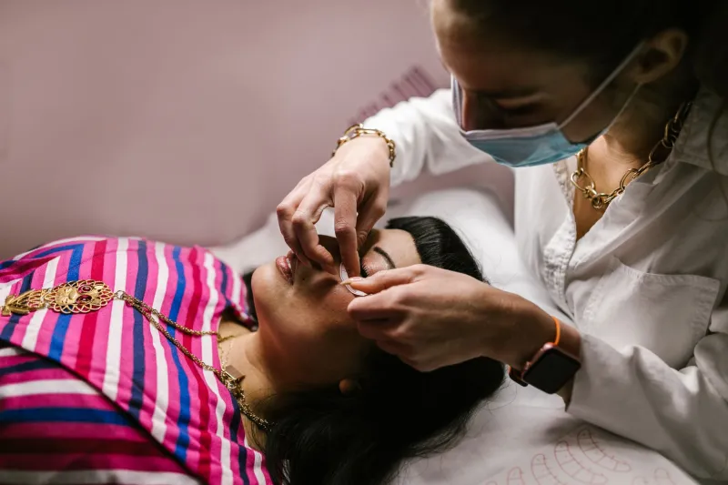 Could Better Brows Actually Help You Age Slower? Here's What the Science Says